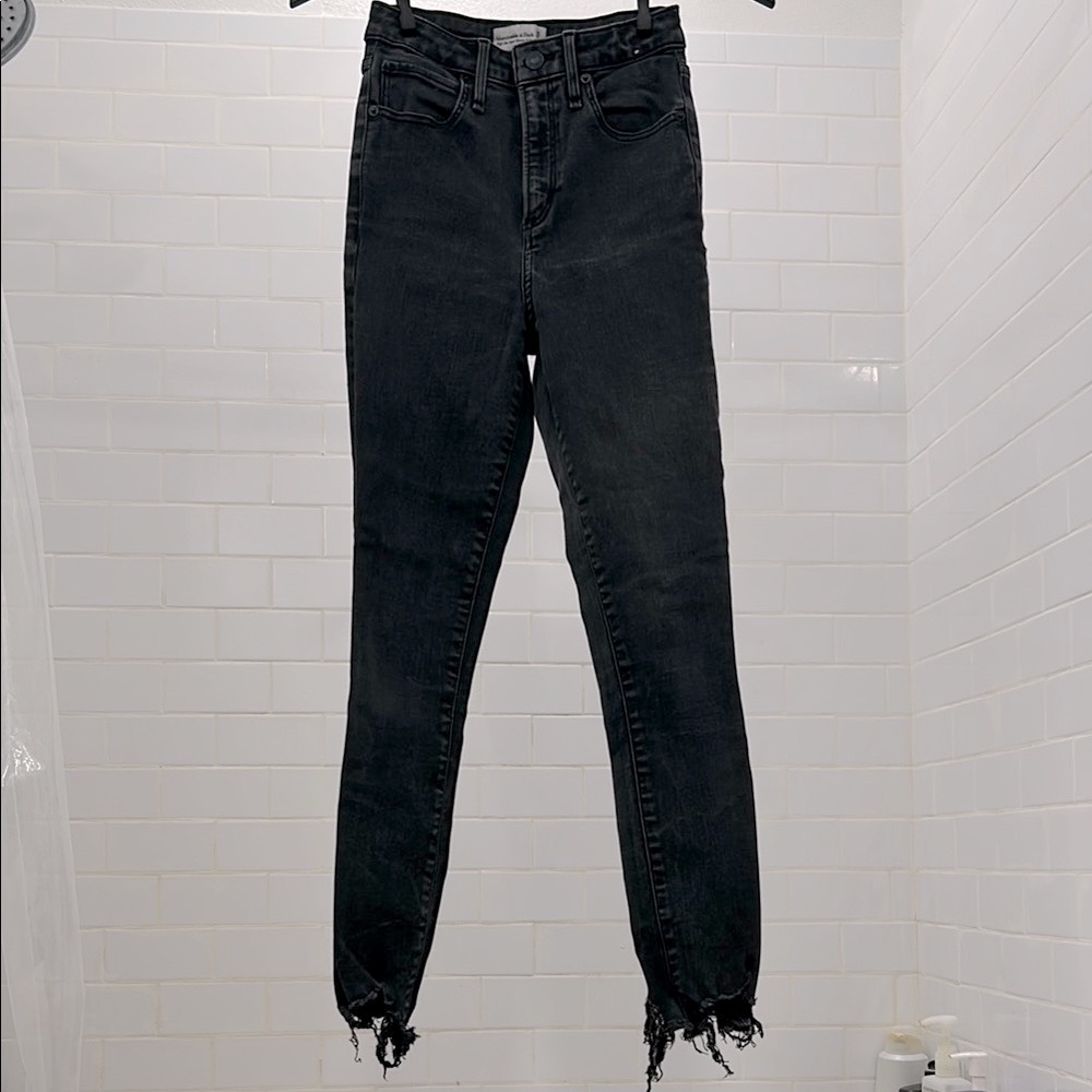 Women's Black Distressed Jeans